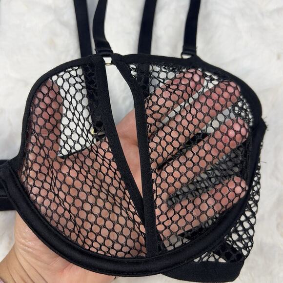 Victoria’s Secret Very Sexy Strappy Mesh Sheer Fishnet Demi Bra Black Sz.M NWT - Picture 5 of 6